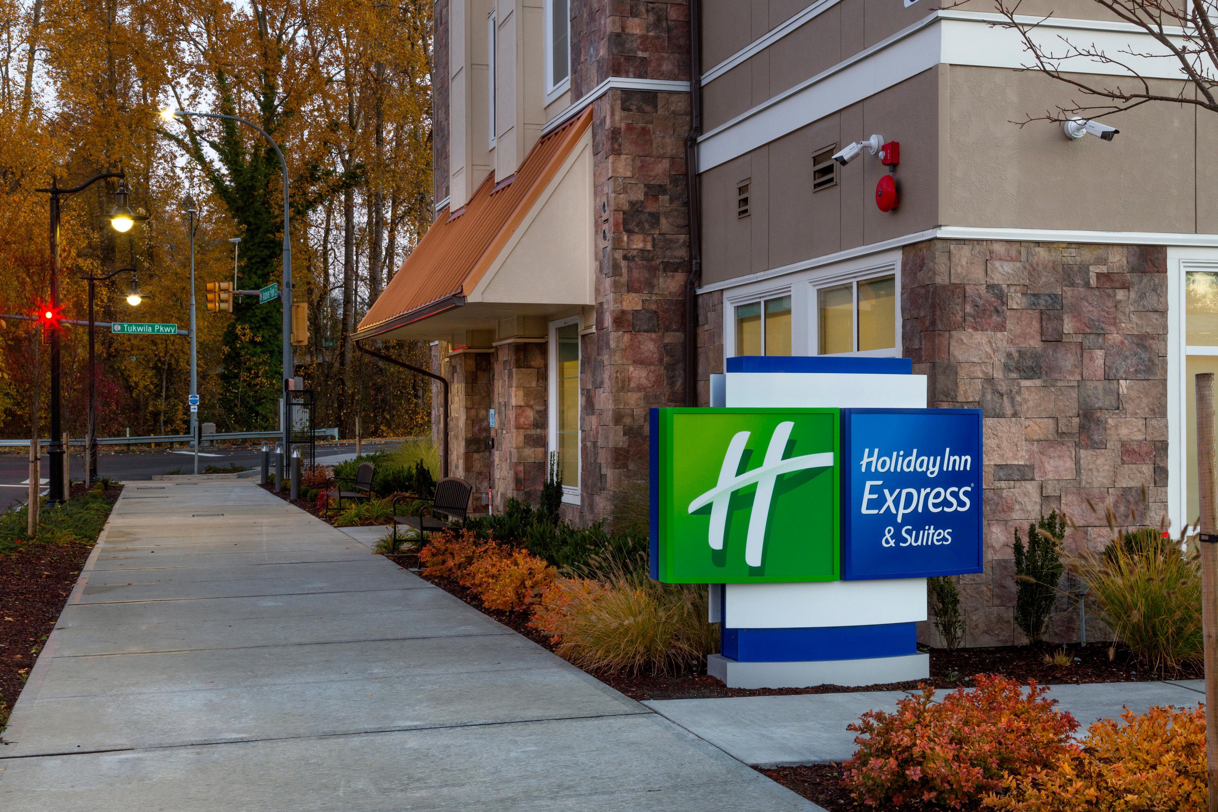 Holiday Inn Express & Suites - Seattle South - Tukwila By Ihg Zewnętrze zdjęcie