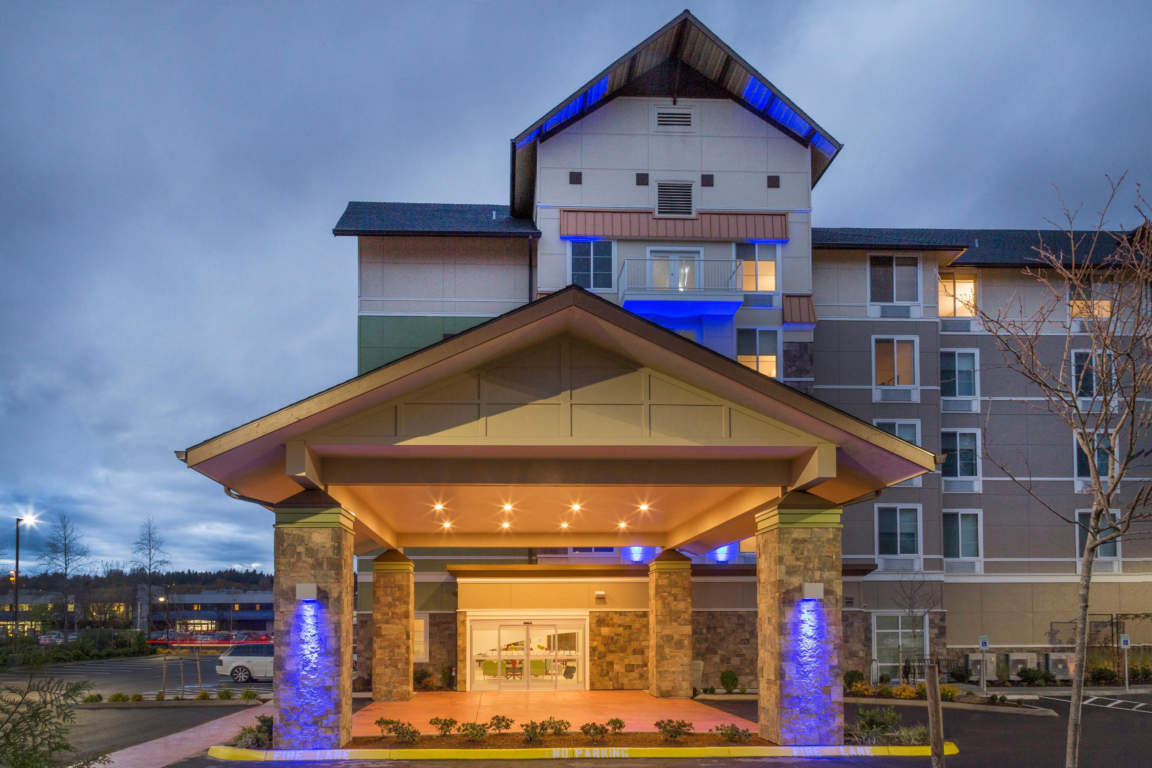 Holiday Inn Express & Suites - Seattle South - Tukwila By Ihg Zewnętrze zdjęcie